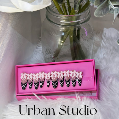 Ballet Bow press-on nails in almond shape, long length – detail view 2