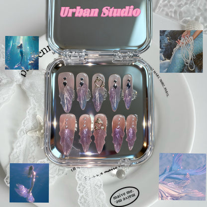 Lavender Drip press-on nails in stiletto shape, medium length – detail view 2